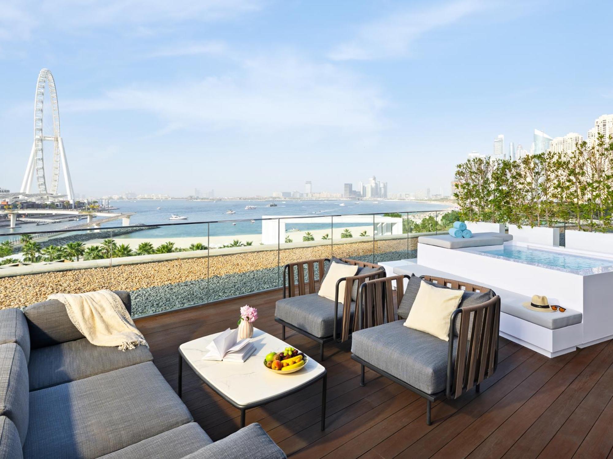 One Bedroom Jacuzzi Pool Sea View Suite Balcony